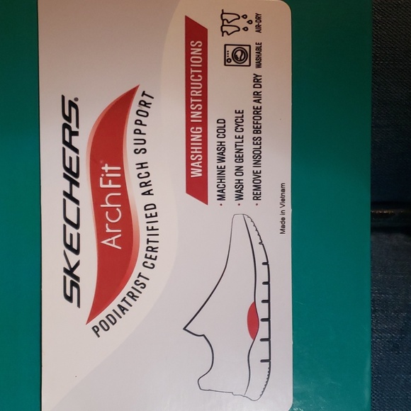 Skechers  Arch Fit sneakers - Picture 8 of 8